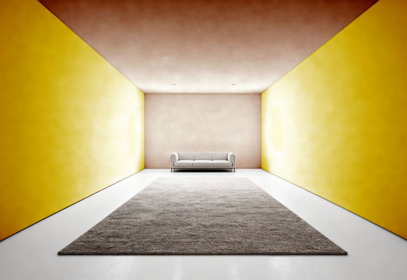 Raum in Rot und Orange Tönen gestrichen